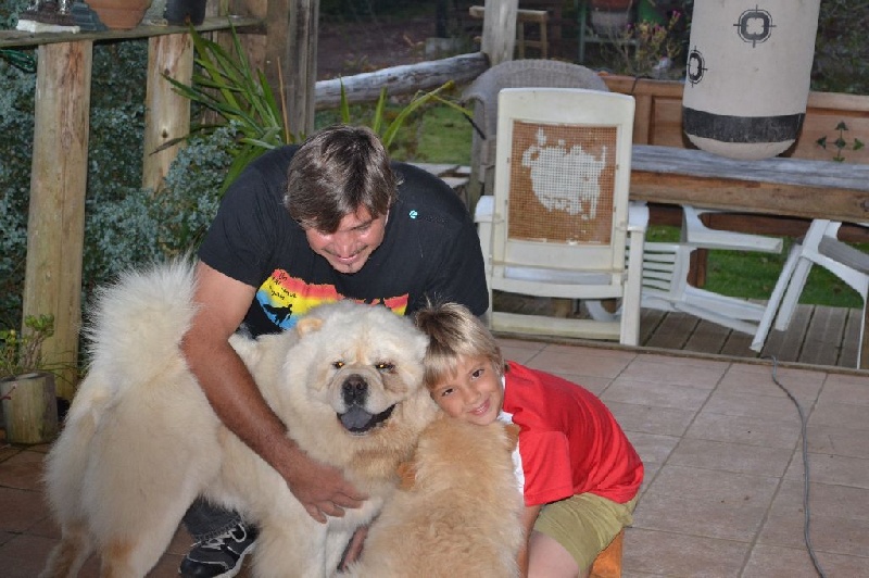 Iwok a adopté sa nouvelle famille